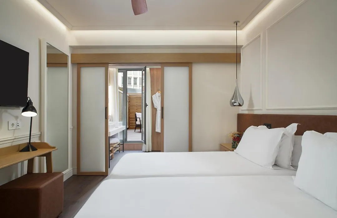 H10 Universitat (Adults Only)-1
